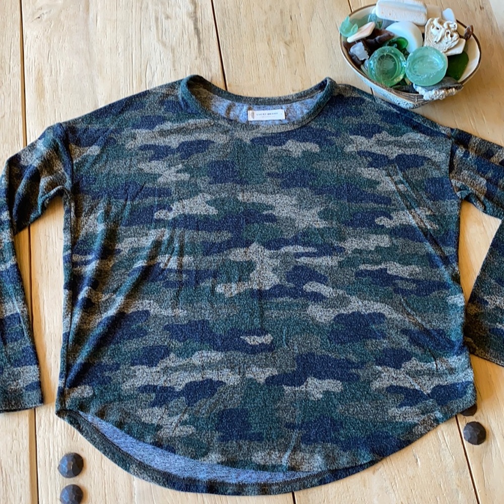 LuckyBrand Camo sweater Ladies Small